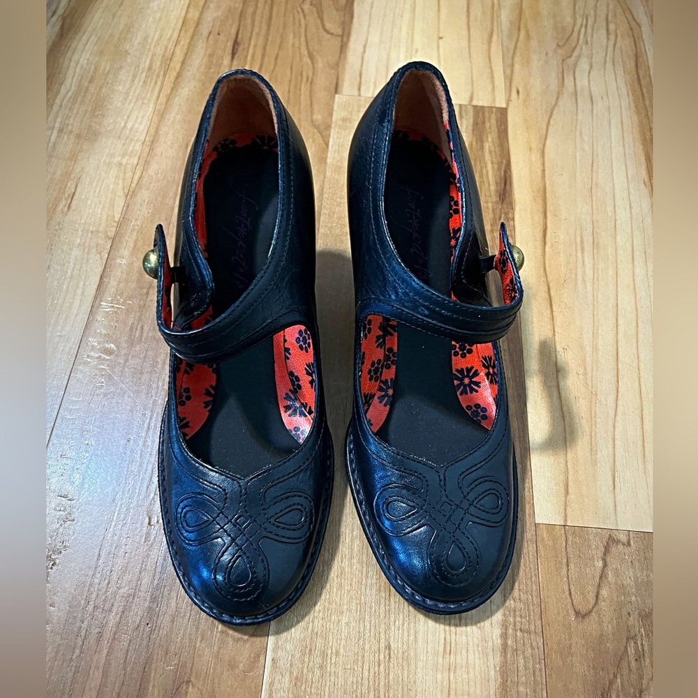 Vintage Anna Sui Black Patent Mary Janes